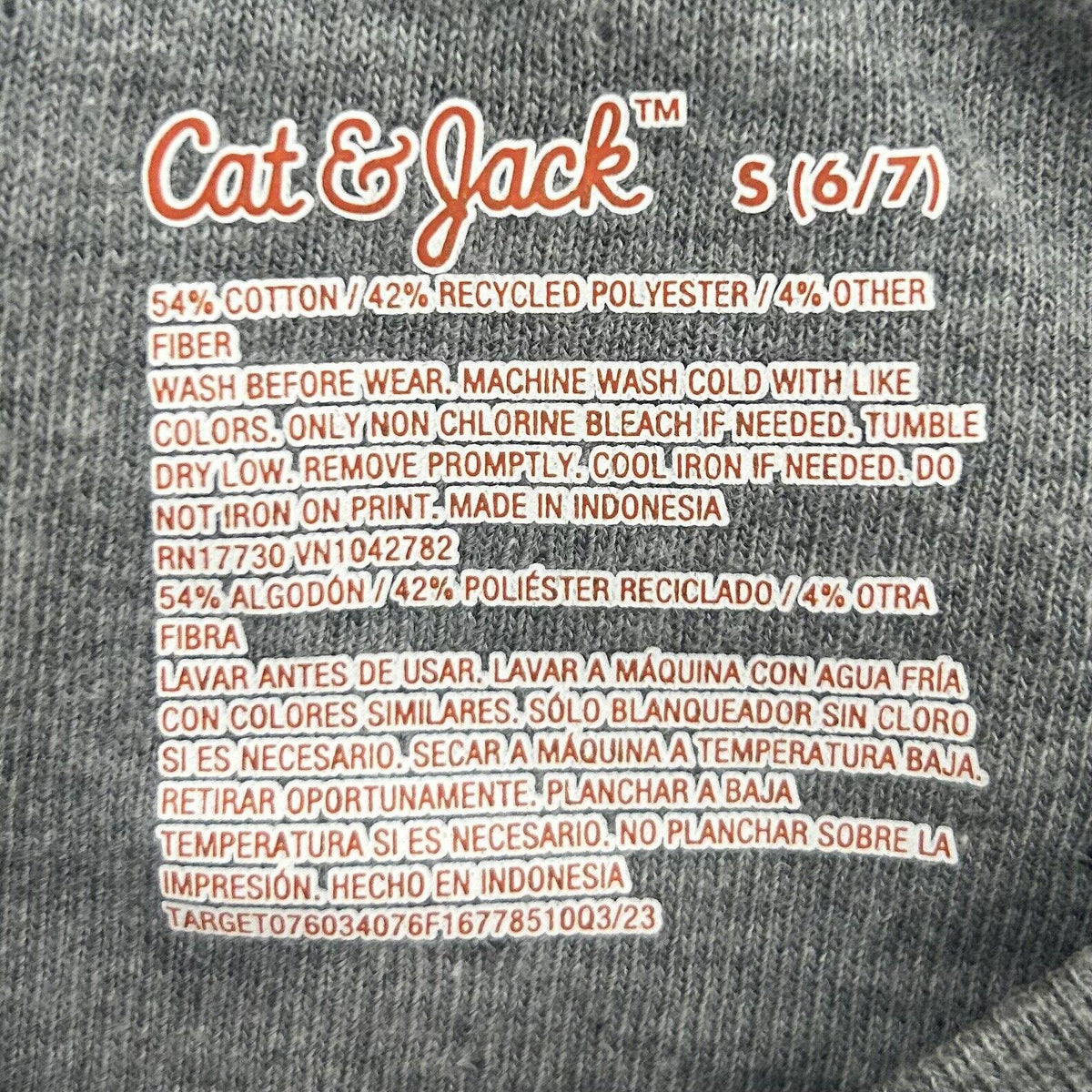 Cat & Jack Dark Gray Waffle Long Sleeve Shirt with Front Pocket (S-6/7)