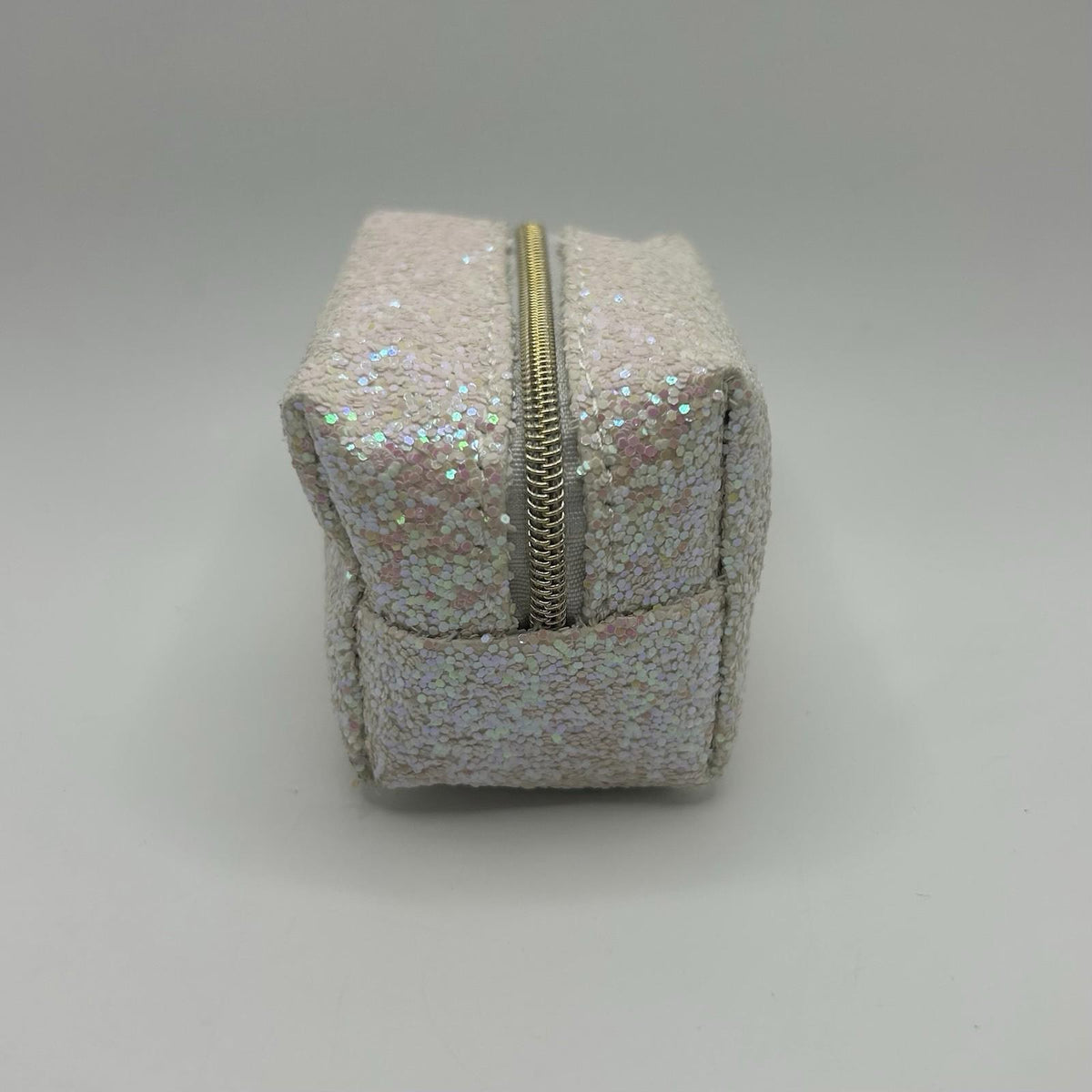 Pinch Provisions Minimergency Bridal Kit, White Sparkly Case