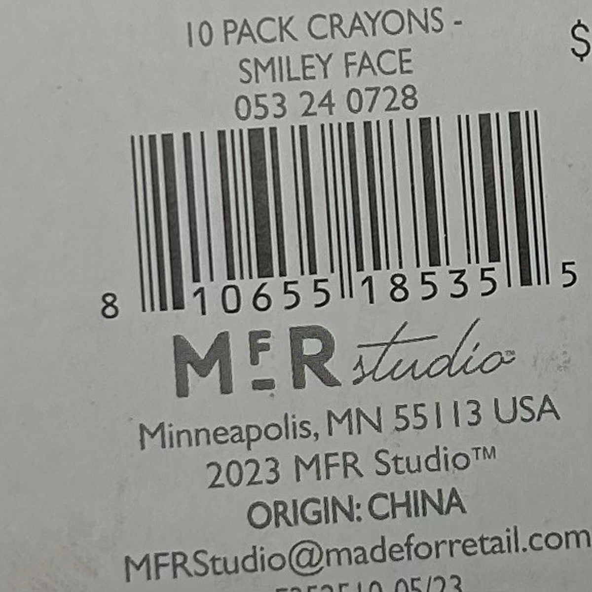 MFR Studio 10 Pack Colorful Smile Face Crayons