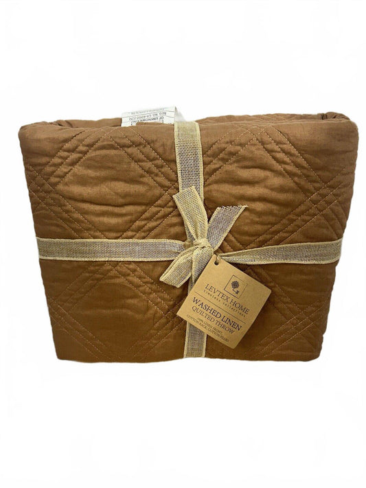 Levtex Home Sandstone French Flax Linen Full/Queen Quilt (88X92)