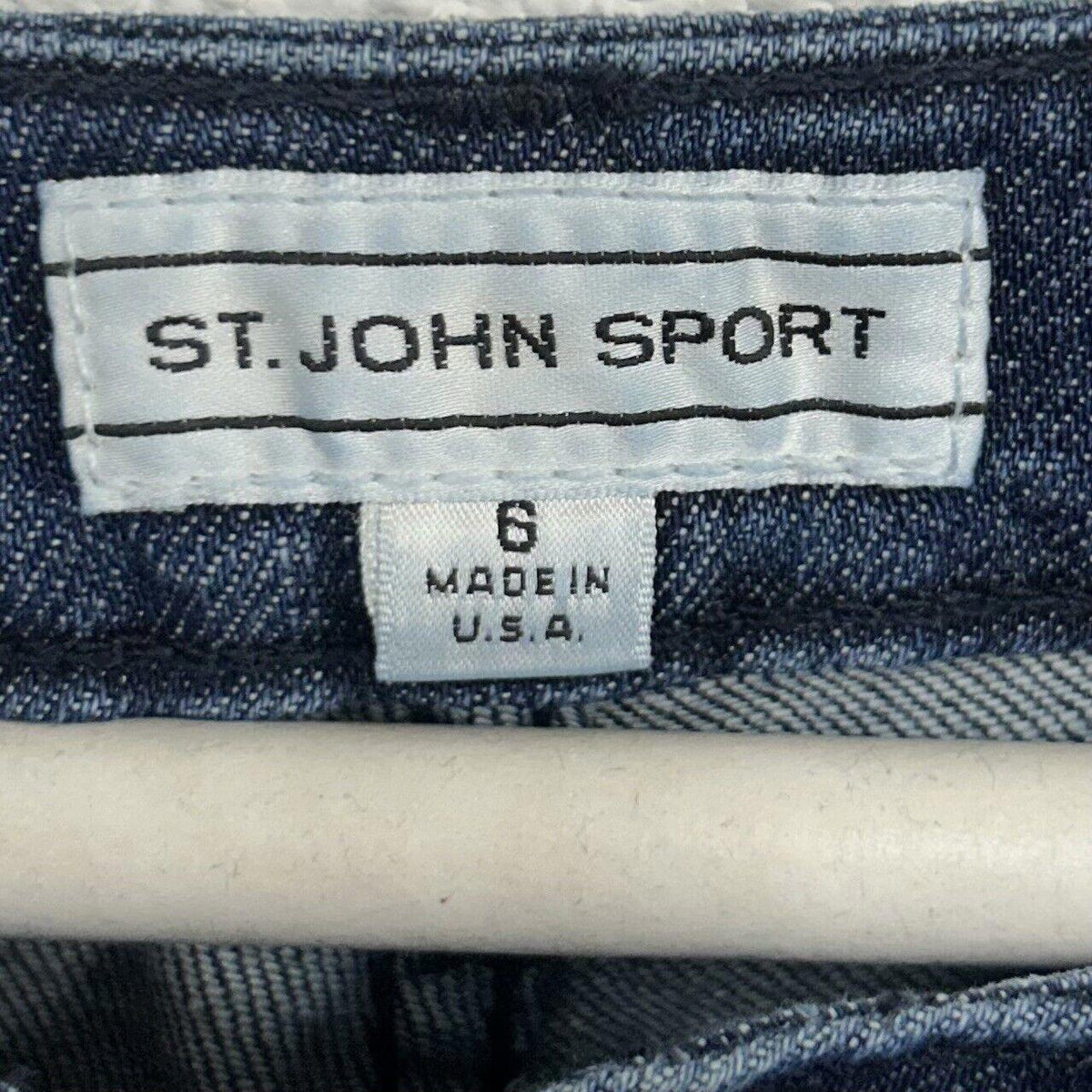 St. John Sport Bell Bottom Blue Jeans (W 6)