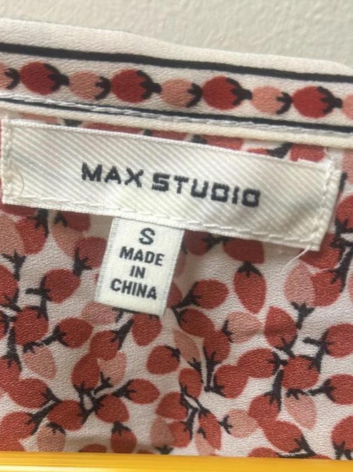 Max Studio Pink & Red Strawberry Patterned Knee Length Smocked Dress (S)