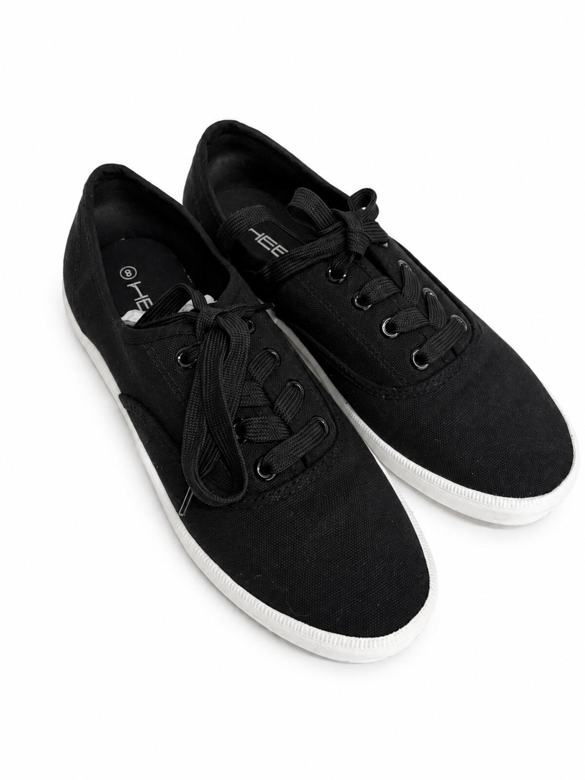 Heez Black Canvas Low Top Lace Up Sneakers (Size W8)