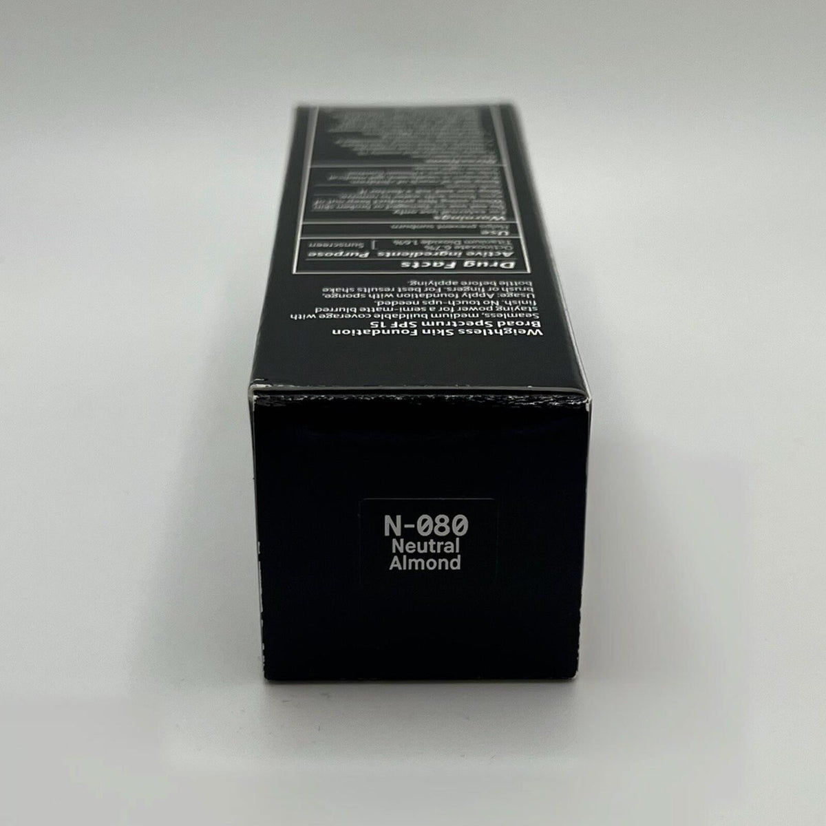 Bobbi Brown Weightless Skin Foundation SPF 15 (N-080 Neutral Almond)