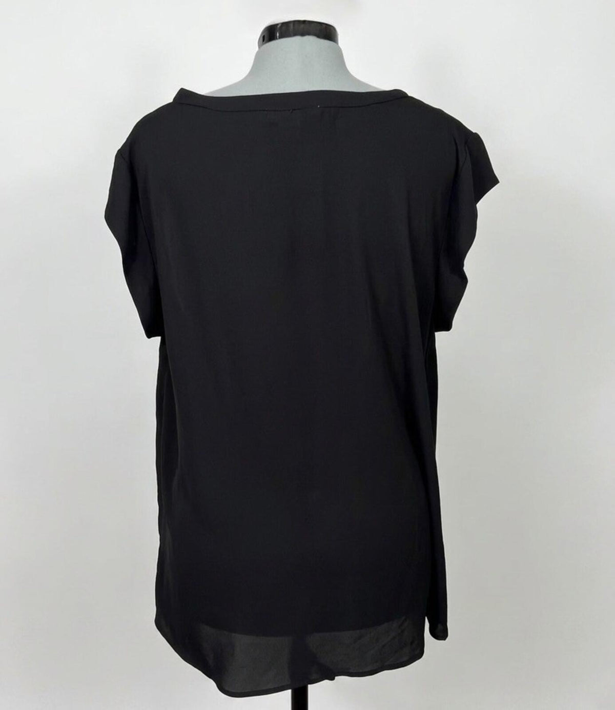 DR2 Black Sleeveless Blouse (2X)