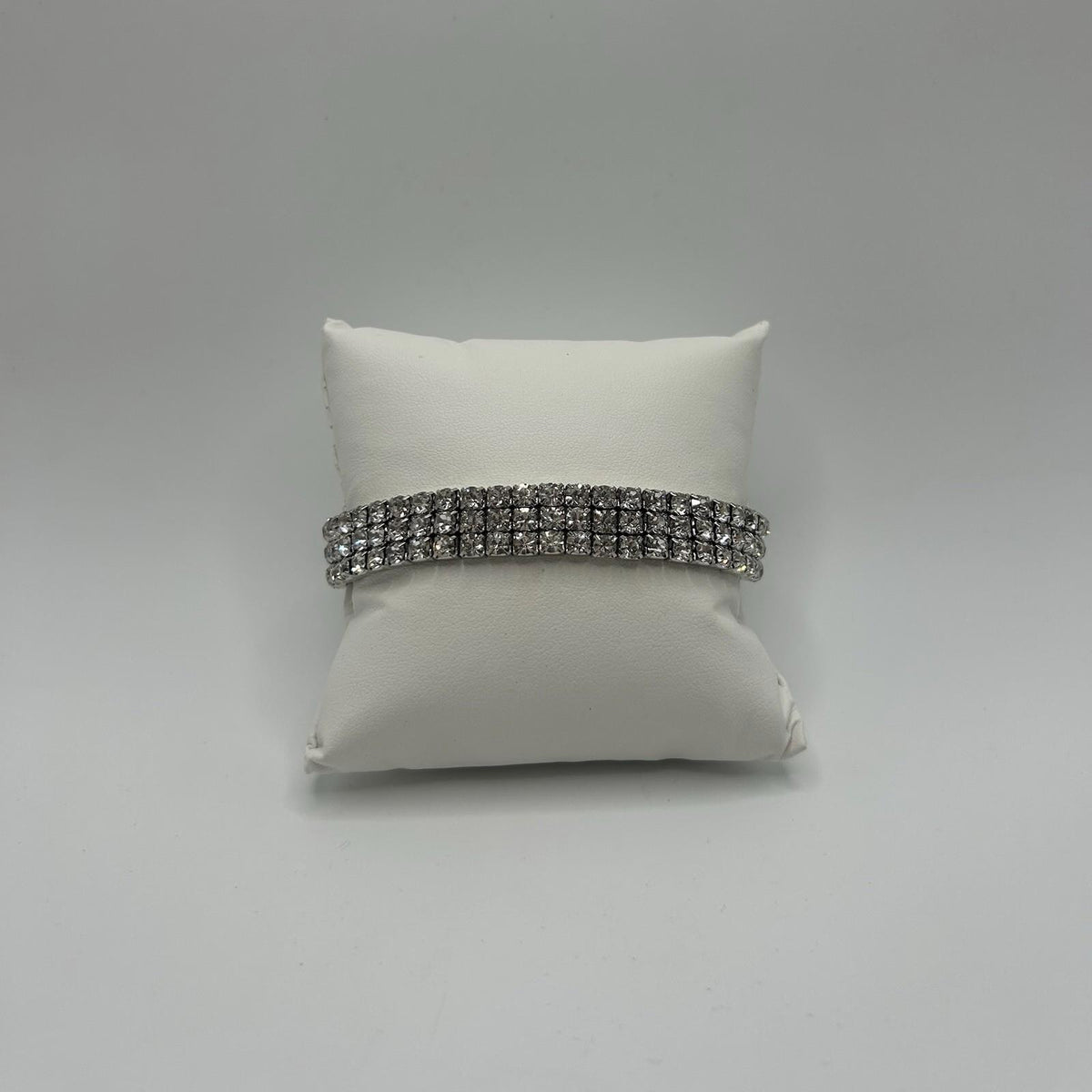 Lovita & Co. Silver Layered Stretchy Crystal Cuff Bracelet