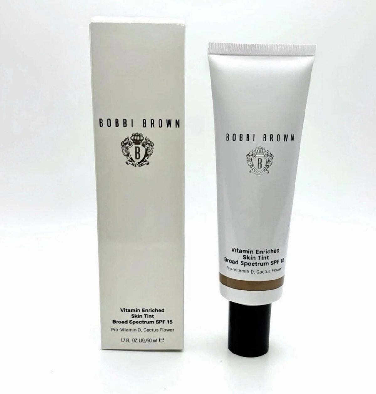 Bobbi Brown Vitamin Enriched Skin Tint SPF 15  (Golden 2)