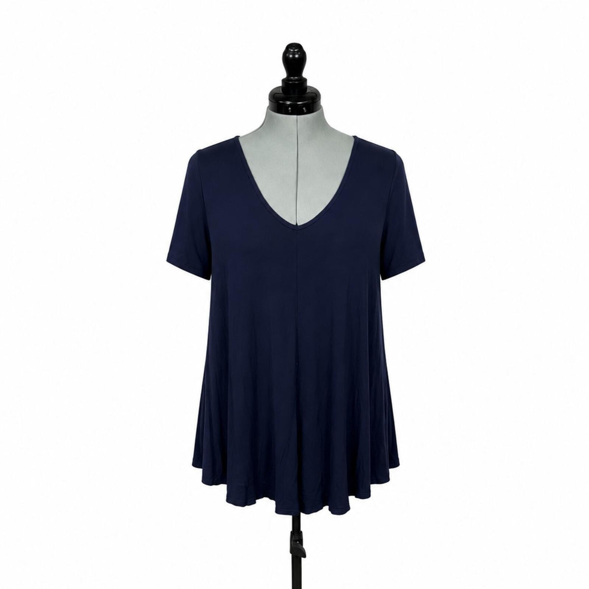 Green Envelope Los Angeles Navy Blue Flowy V-Neck T-Shirt (1X)