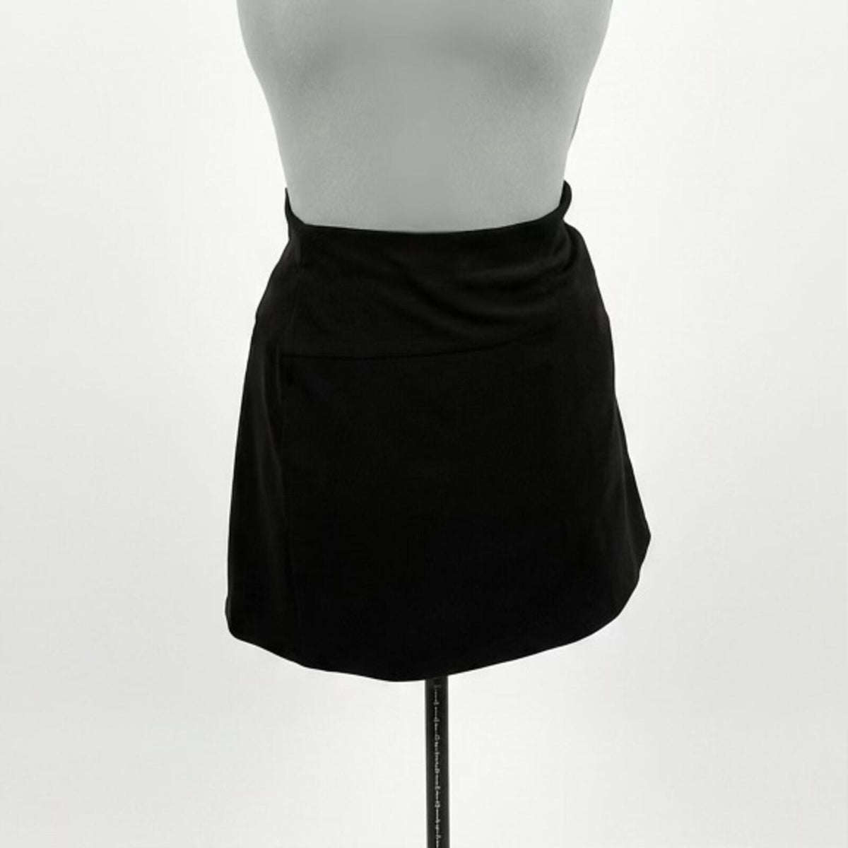 Maxx Studio Black Mini Skirt (XL)