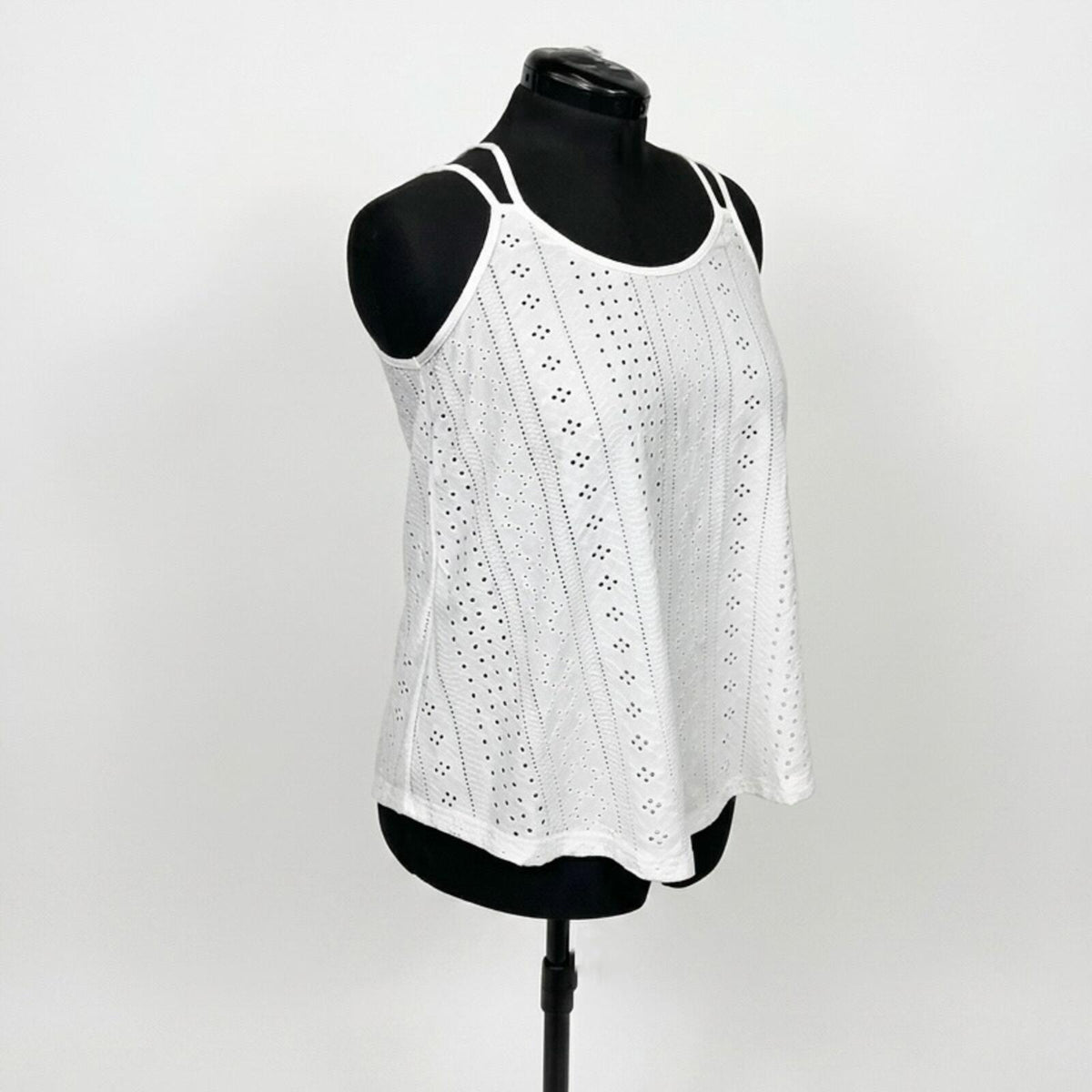 Xieerduo White Eyelet Tank Top (M)