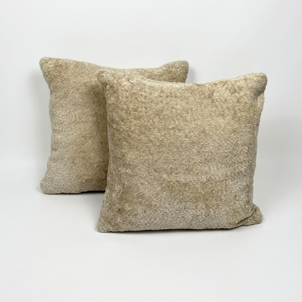 Beige Knit Decorative Pillow (22in x 22in)