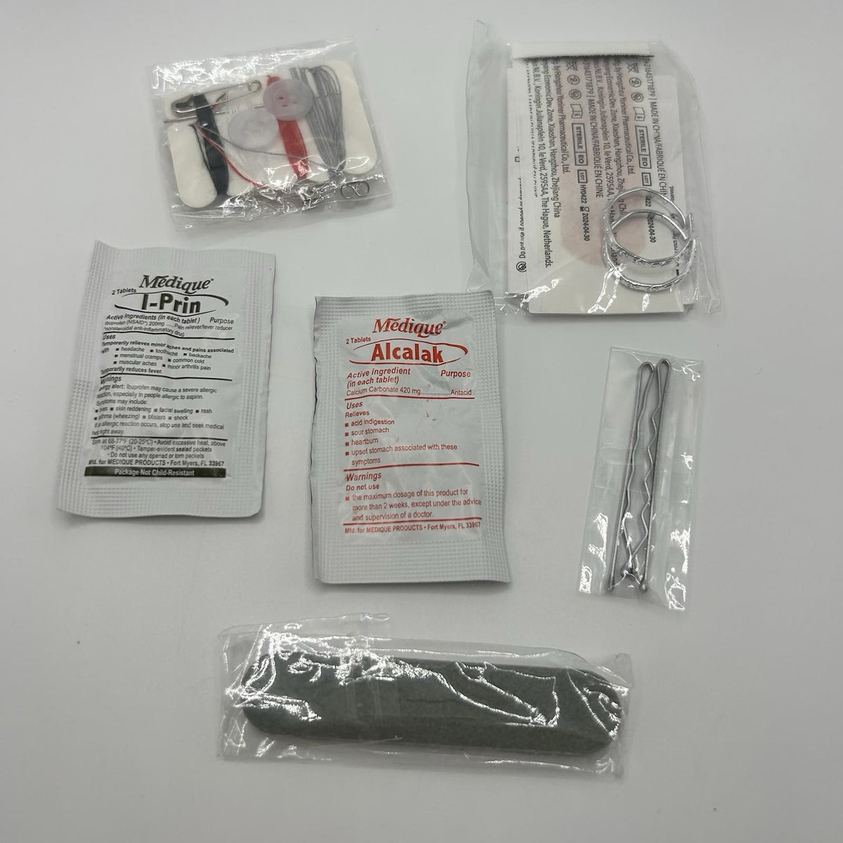Pinch Provisions Minimergency Bridal Kit, White Sparkly Case