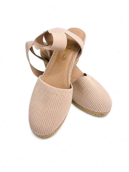 Dream Paris Pink Knit 'Amanda-1' Shores (US 6)