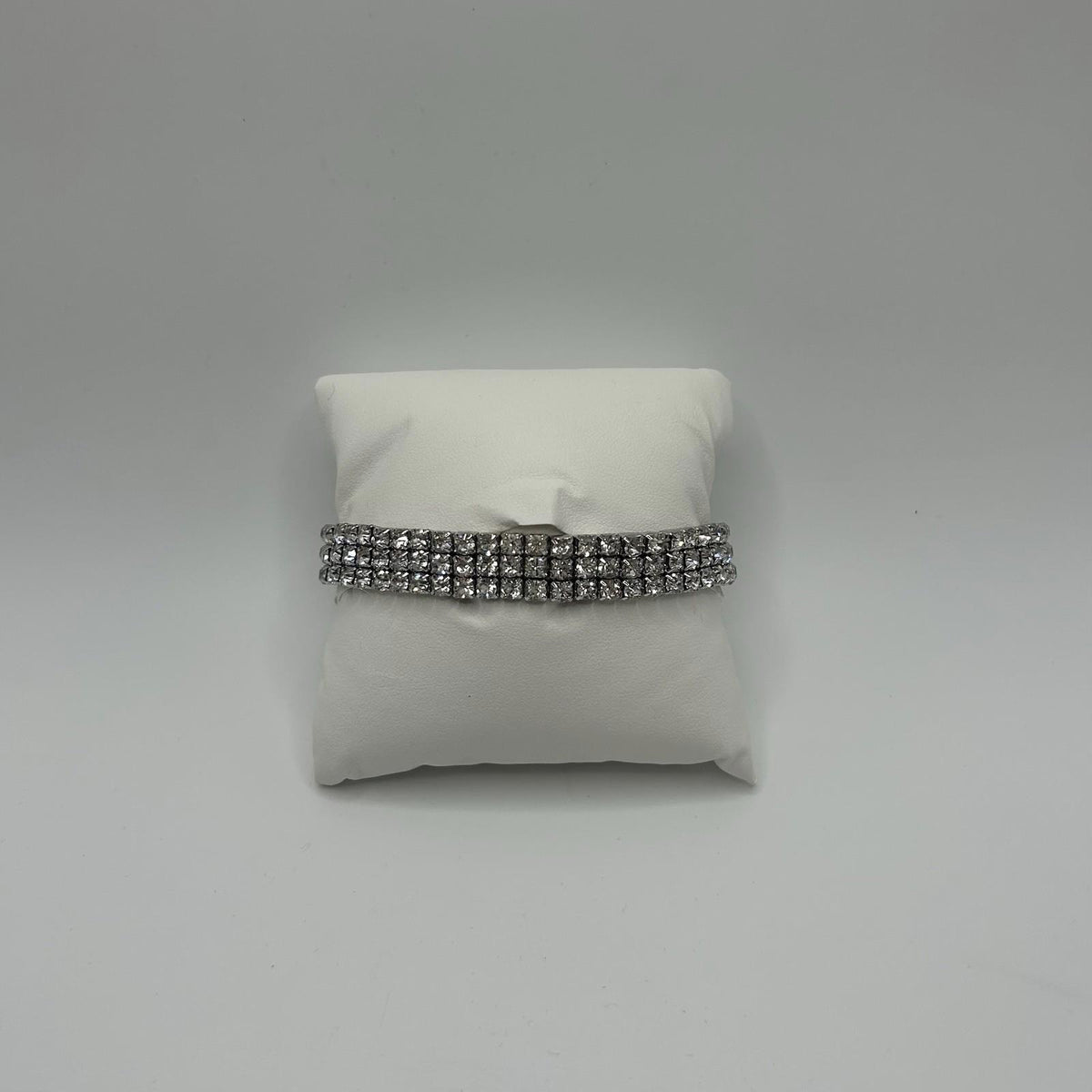Lovita & Co. Silver Layered Stretchy Crystal Cuff Bracelet
