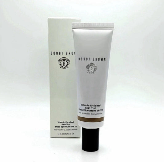 Bobbi Brown Vitamin Enriched Skin Tint SPF 15  (Golden 4)