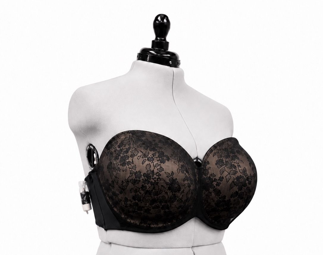 Curvy Couture Intimates Black Lace Underwire Bra w/ Removeable Straps (44G)