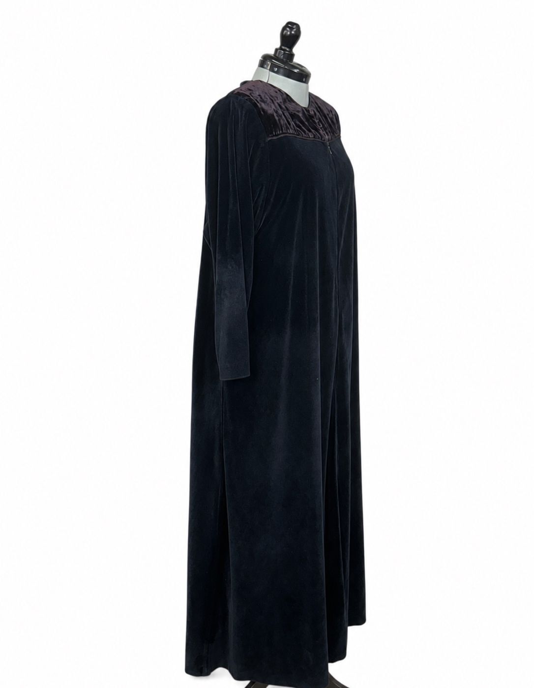 David Brown California Black Quarter Zip Gown (M)